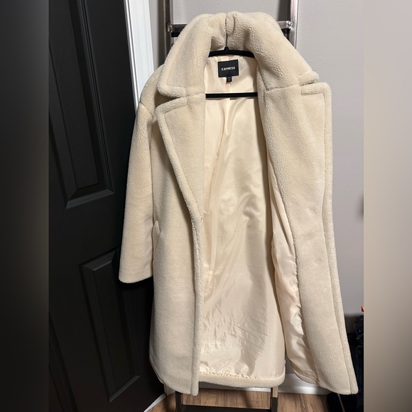 Express - Picture 7 of 8